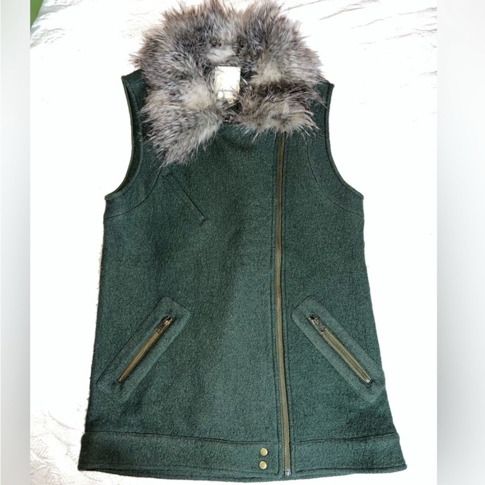 Anthropologie ❤️ Elevenses Boho Faux Fur Collar Crochet Vest Wool Blend Green - Picture 3 of 7